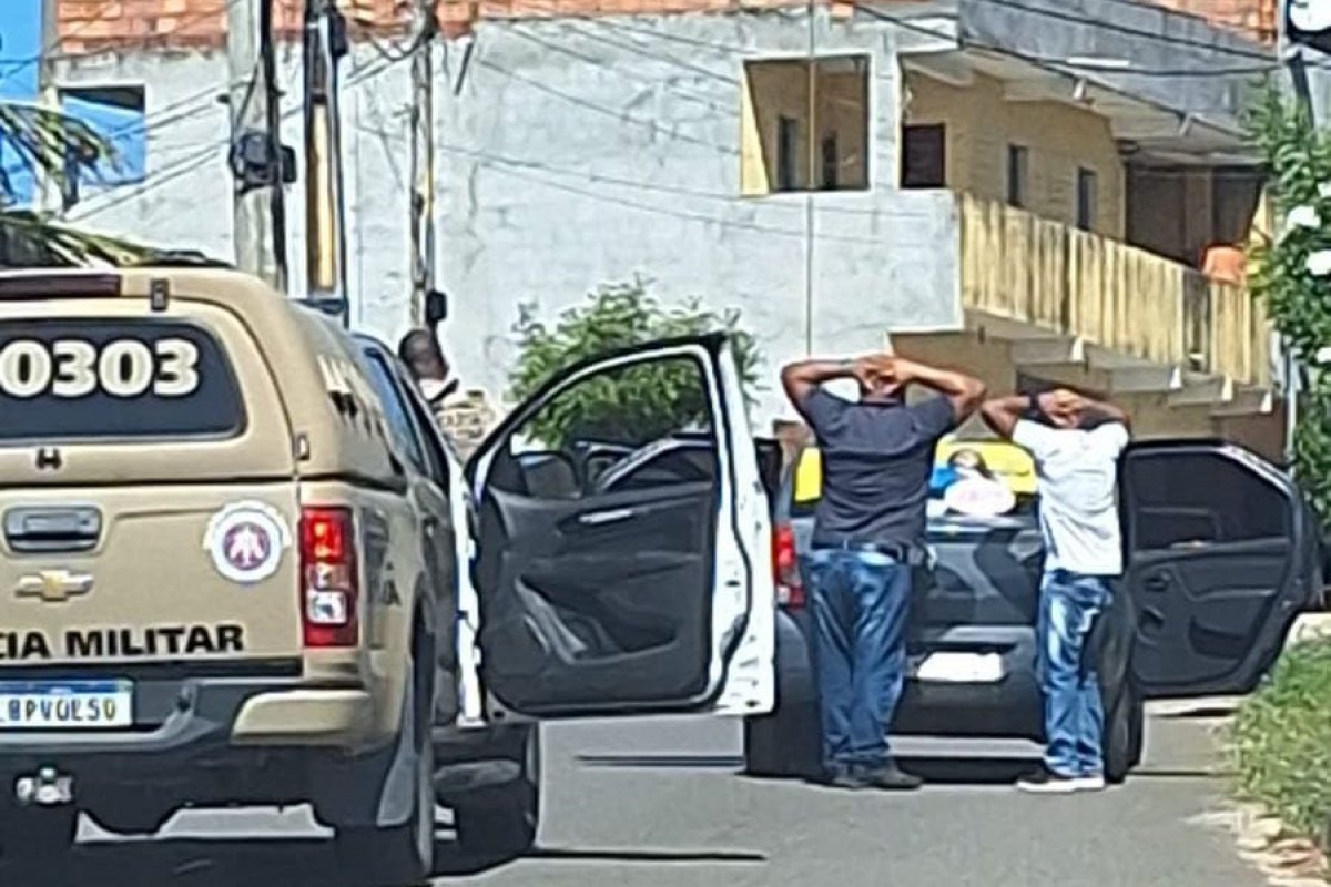 Camaçari: Polícia prende dois suspeitos por compra de votos por candidato de ACM Neto