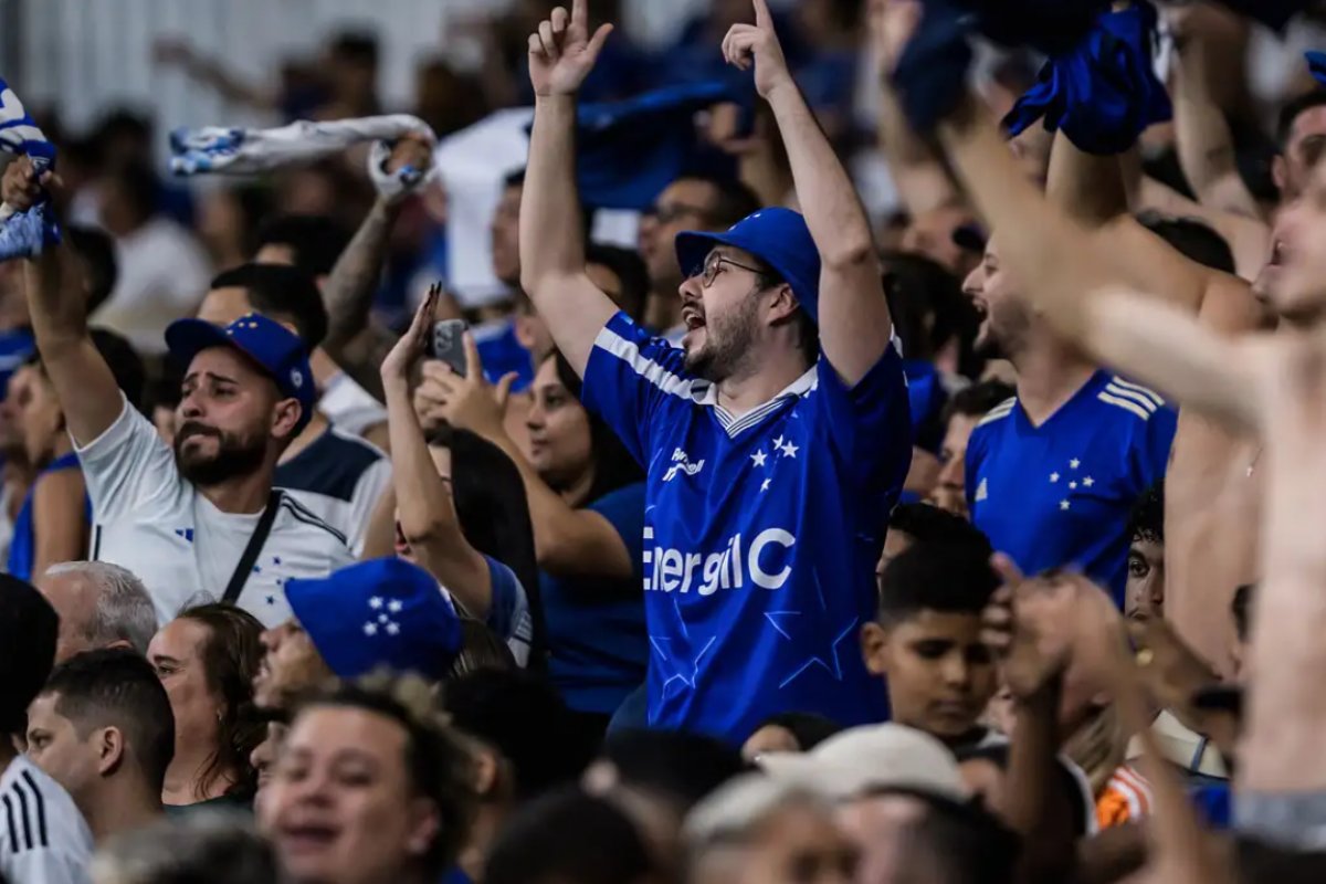 Cruzeiro lamenta morte de torcedor em emboscada