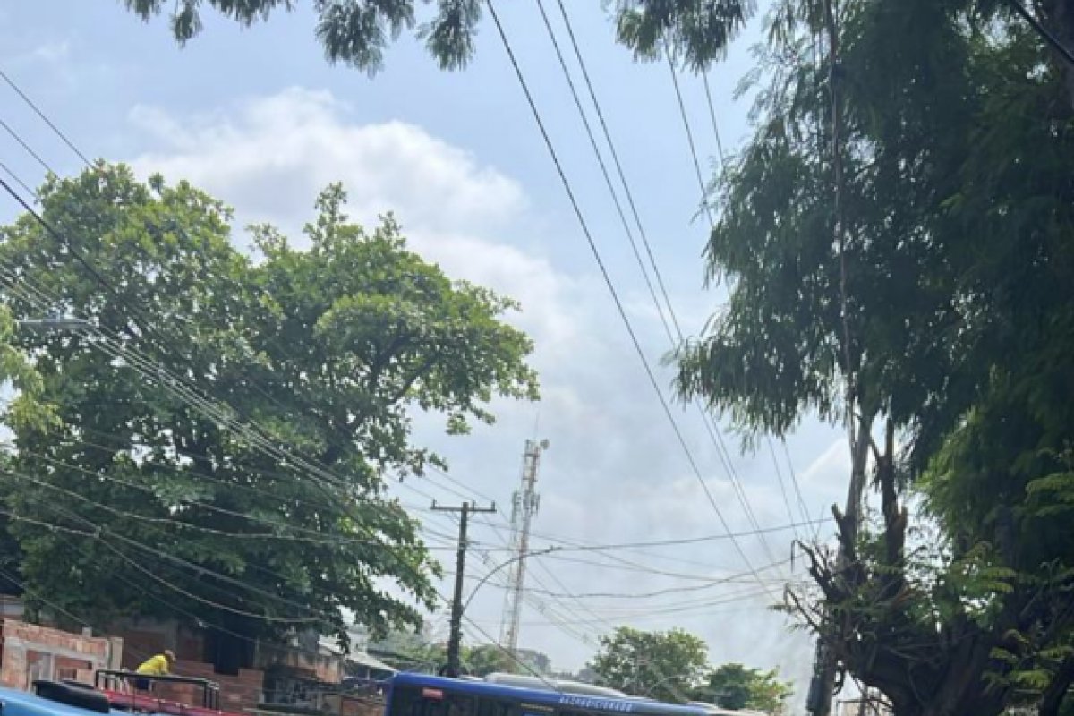 Barricadas do tráfico se multiplicam nos bairros do Rio e já aparecem até em mapas de aplicativo