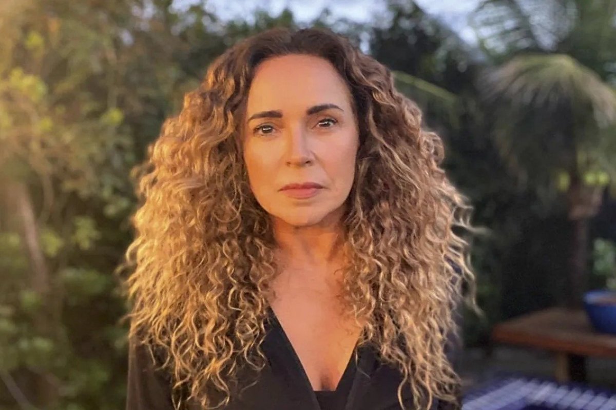 Daniela Mercury soube da retirada do próprio nome de espaço em Salvador através da imprensa, afirma assessoria