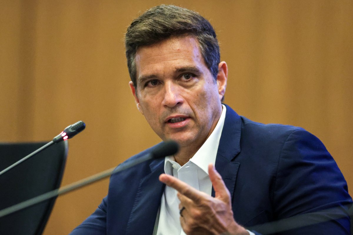 Queda dos preços de serviços é crucial para diminuição da inflação global, diz Campos Neto