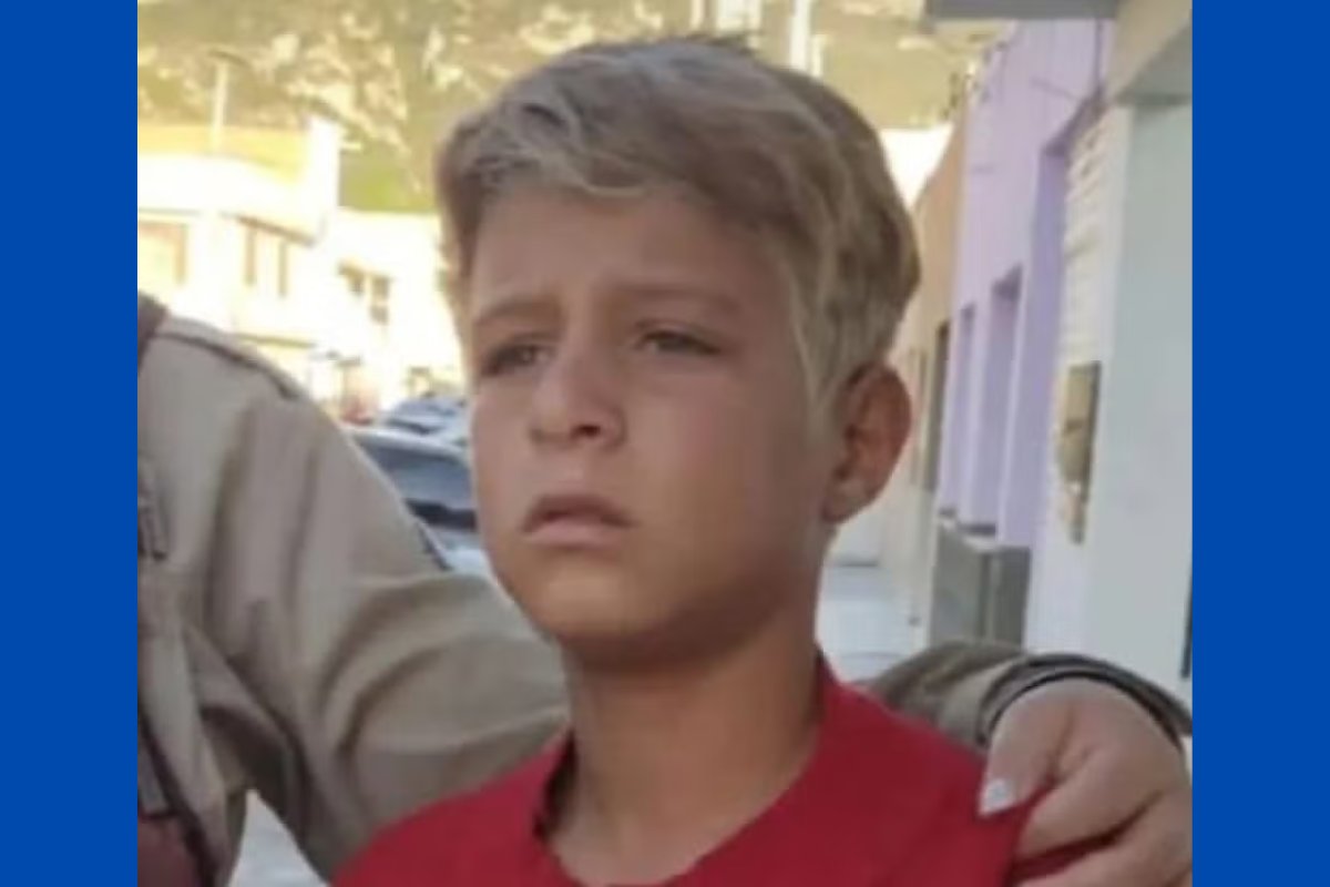Adolescente é encontrado morto a pedrada em quadra de esportes no interior da Bahia