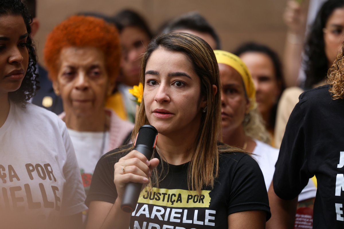 'Ele fazia qualquer dia horrível ficar melhor com gestos simples', diz viúva de Anderson Gomes