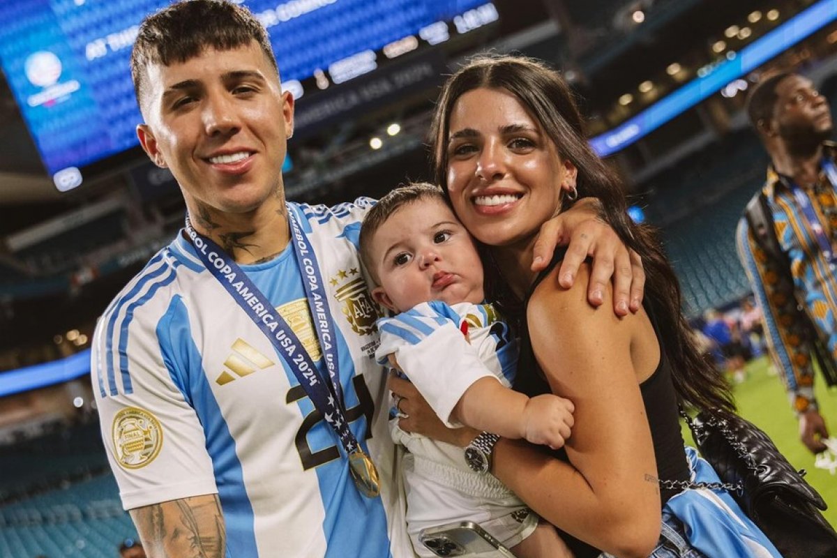 Após 6 anos juntos, Enzo Fernández, do Chelsea, e Valentina Cervantes se separam!