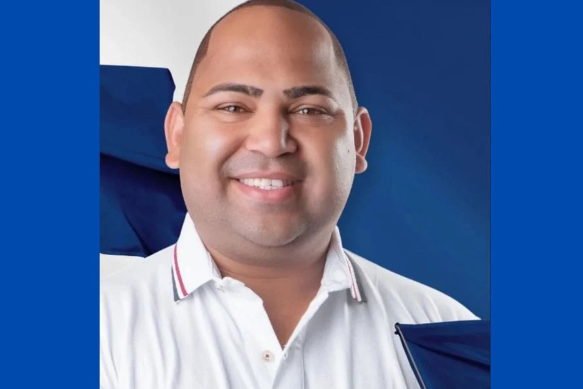 Vereador mais votado de Eunápolis é preso com arma escondida em descarga de vaso sanitário