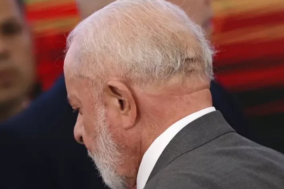 15 dias após queda, Lula passa por novos exames neste domingo