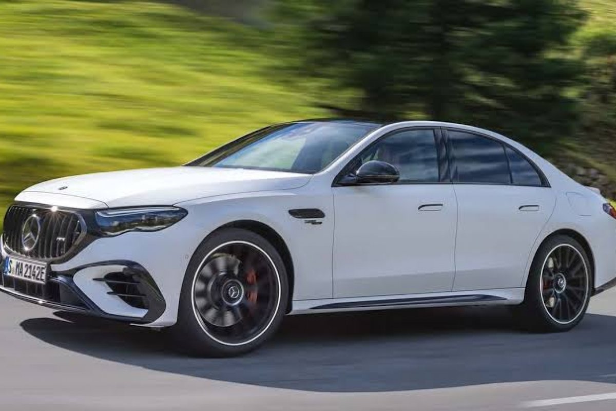 Mercedes E53 AMG estreia com inédito motor híbrido