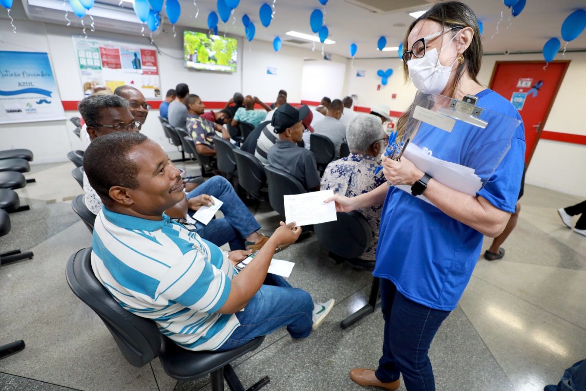 Novembro azul: Salvador recebe mutirão de 3,2 mil consultas para prevenção e combate ao câncer de próstata
