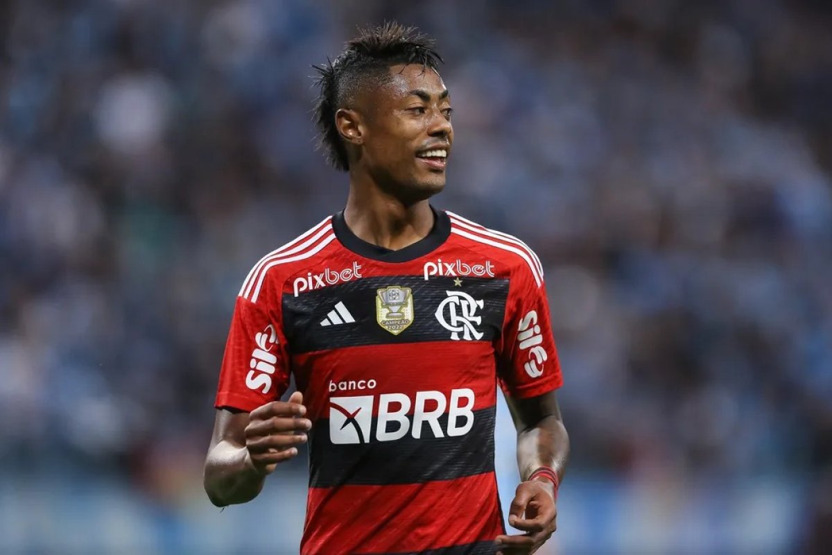 Atacante do Flamengo, Bruno Henrique é alvo de operação que investiga suspeita de manipulação em jogo