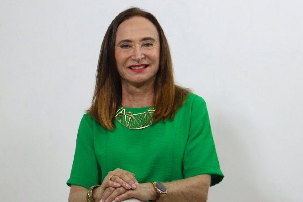 Livro com mensagens do espírito Maria Rosa será lançado na Cidade da Luz!