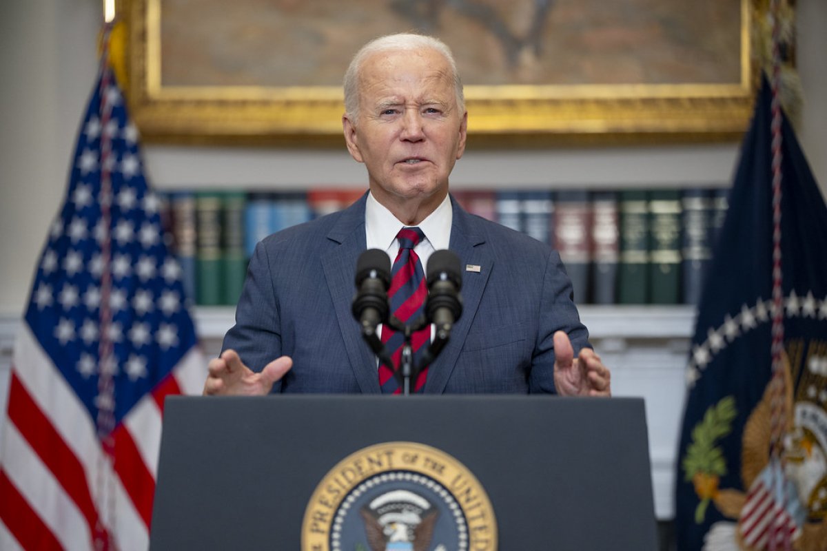 Biden promete transição pacífica e diz que eleição foi 'justa, honesta e transparente'