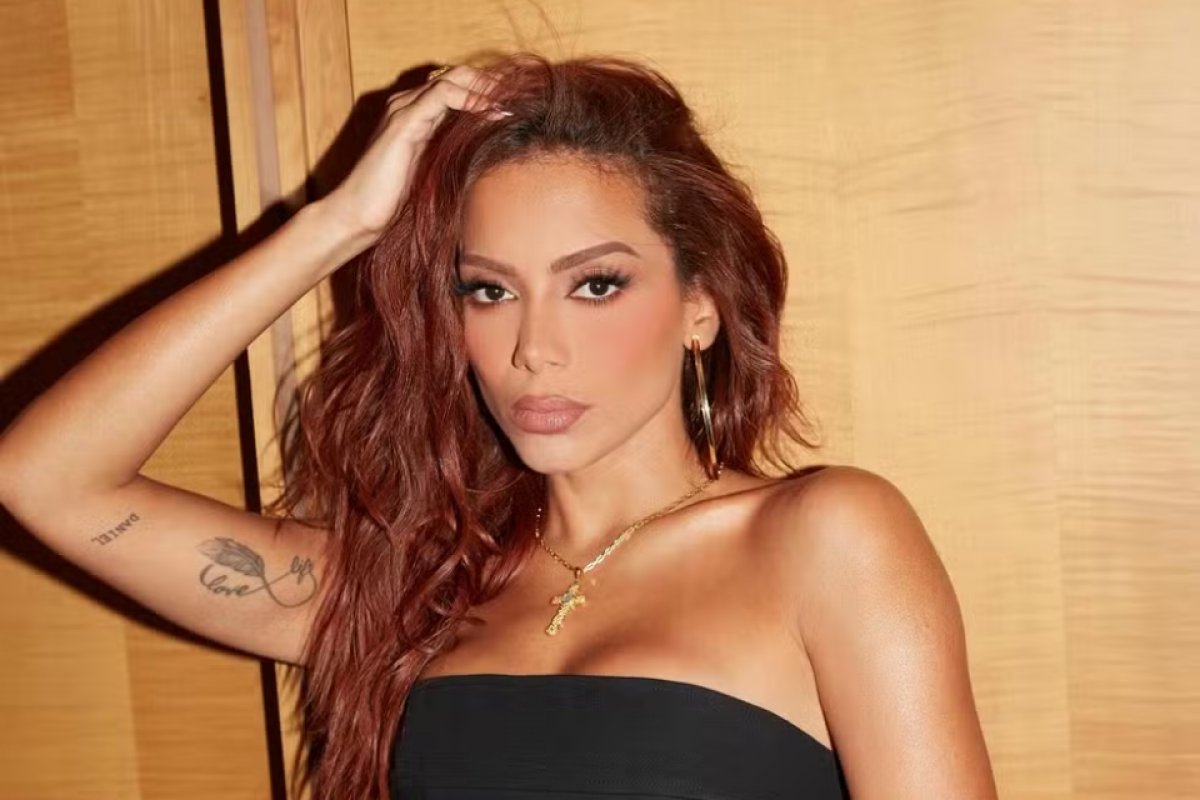 Grammy anuncia indicações, e Anitta concorre com álbum 'Funk Generation'