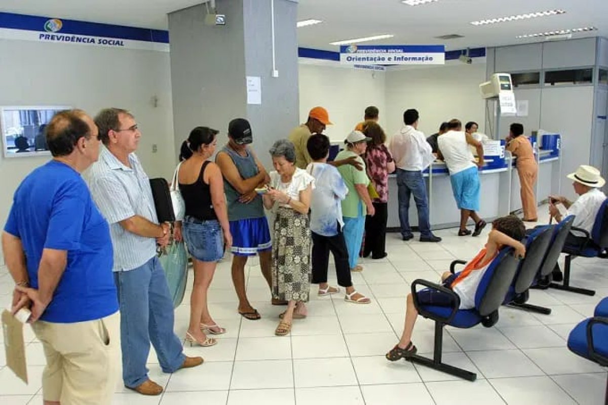 Demora na concessão de benefícios do INSS gera corrida à Justiça