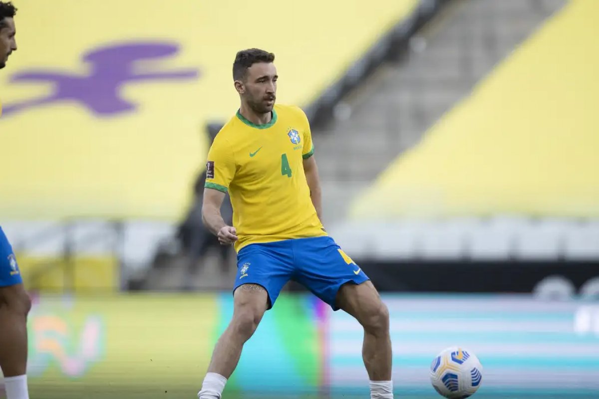 Léo Ortiz e Gabriel Martinelli são convocados para a seleção