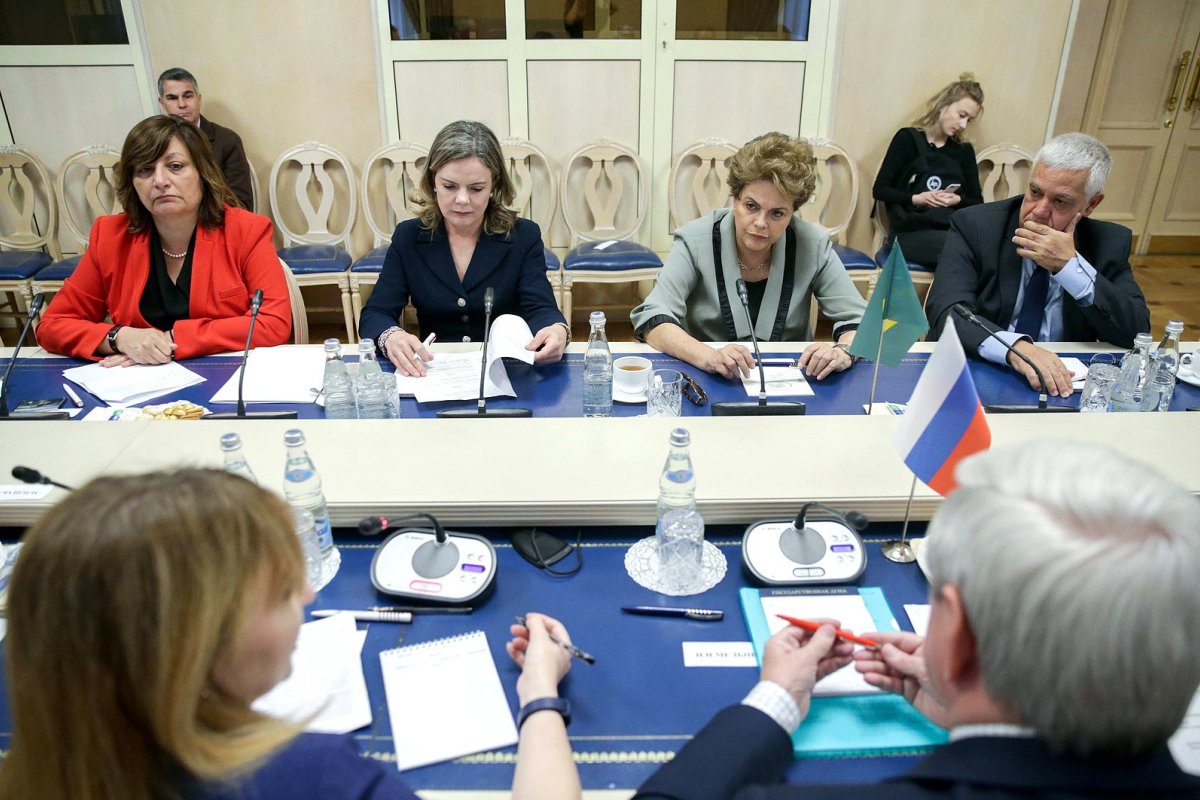 A viagem quase secreta de Dilma Rousseff e Gleisi Hoffmann à Rússia