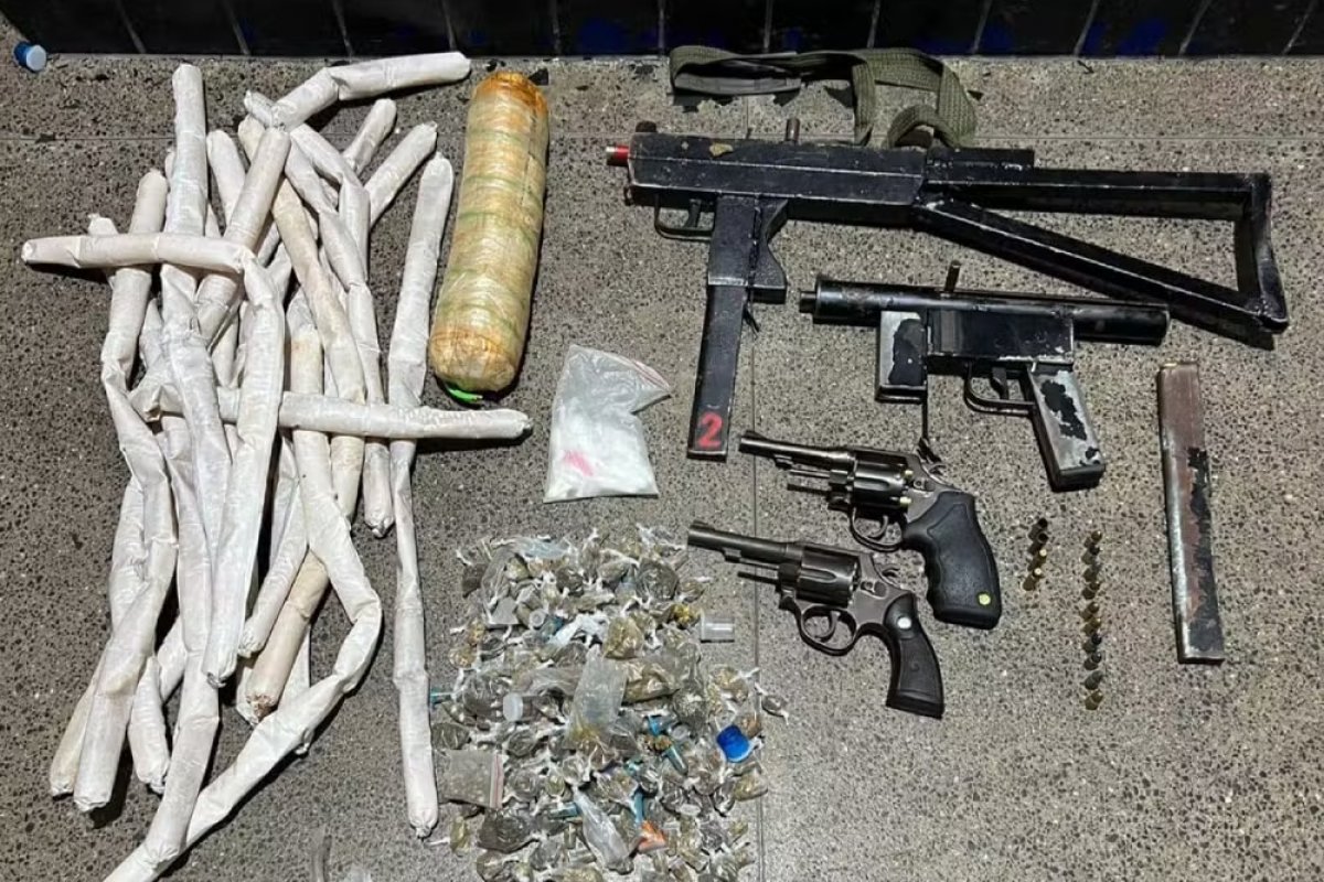 Suspeitos de integrarem facção criminosa morrem em confronto com policiais na Bahia