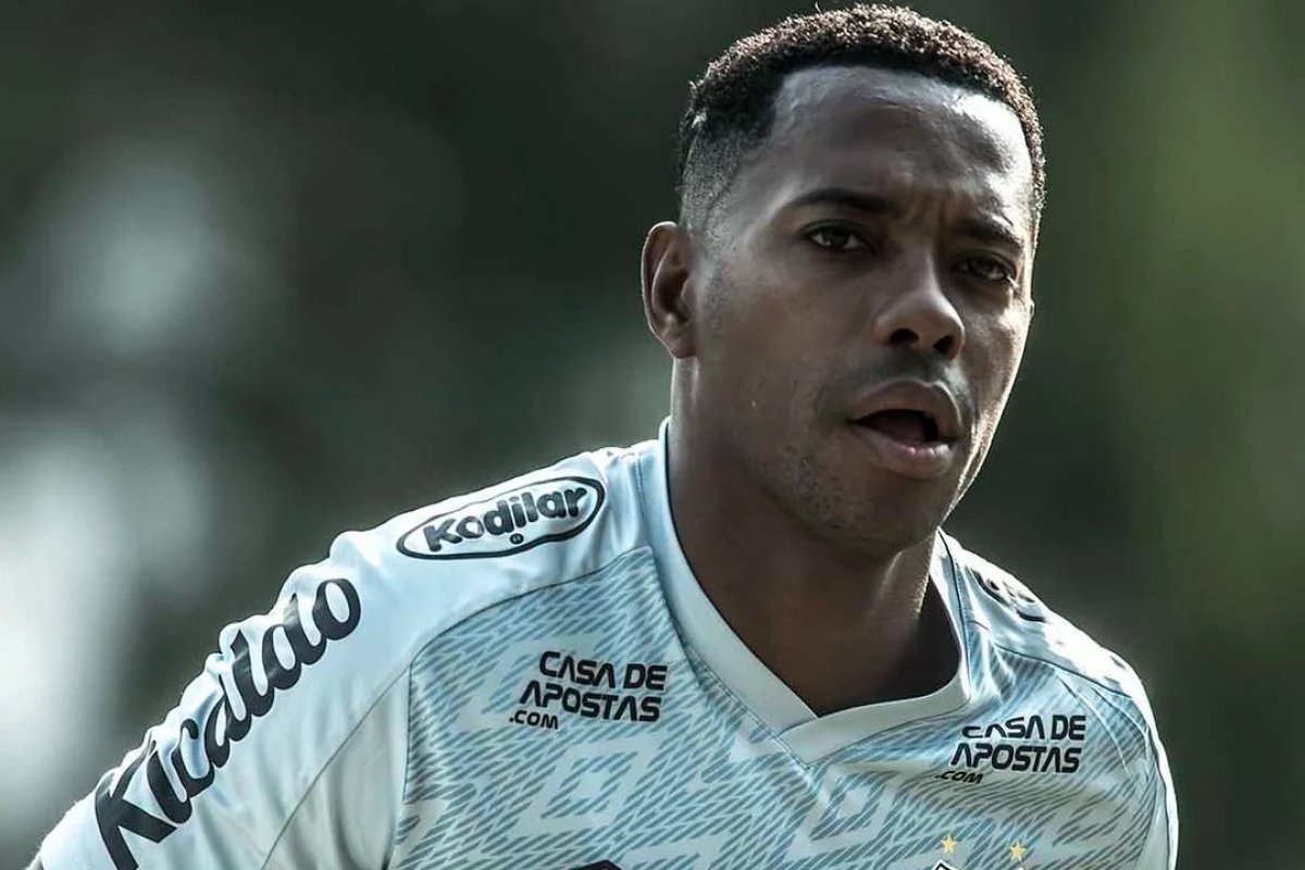 STF retoma nesta semana julgamento de pedidos de liberdade de Robinho