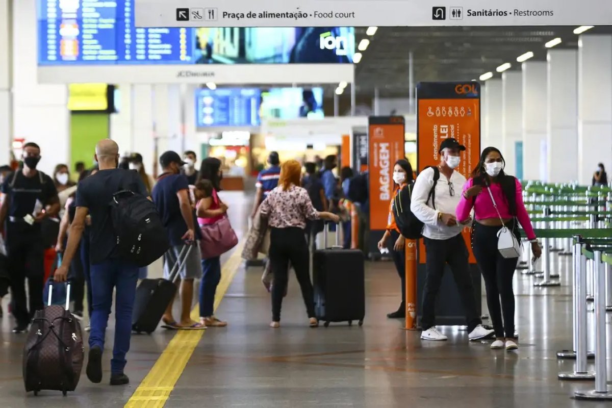 Brasil expande malha aérea em 50 novos voos para atender a demanda do turismo no verão, Segundo Celso Sabino