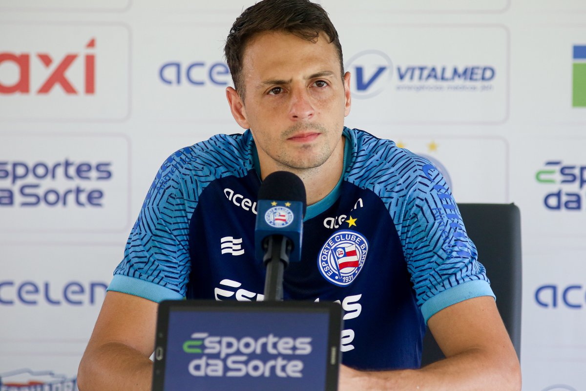Arias pega quatro jogos de suspensão por expulsão contra o Flamengo