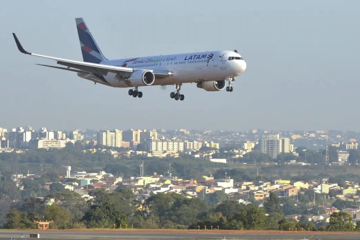 Ministério do Turismo anuncia 17 mil novos voos domésticos no verão