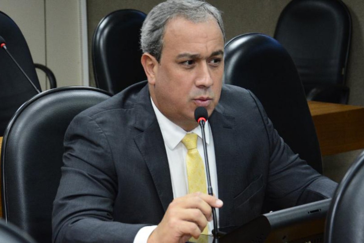 Deputado Vitor Azevedo nega expulsão do PL e afirma que situação do partido na Bahia gerou clima de instabilidade