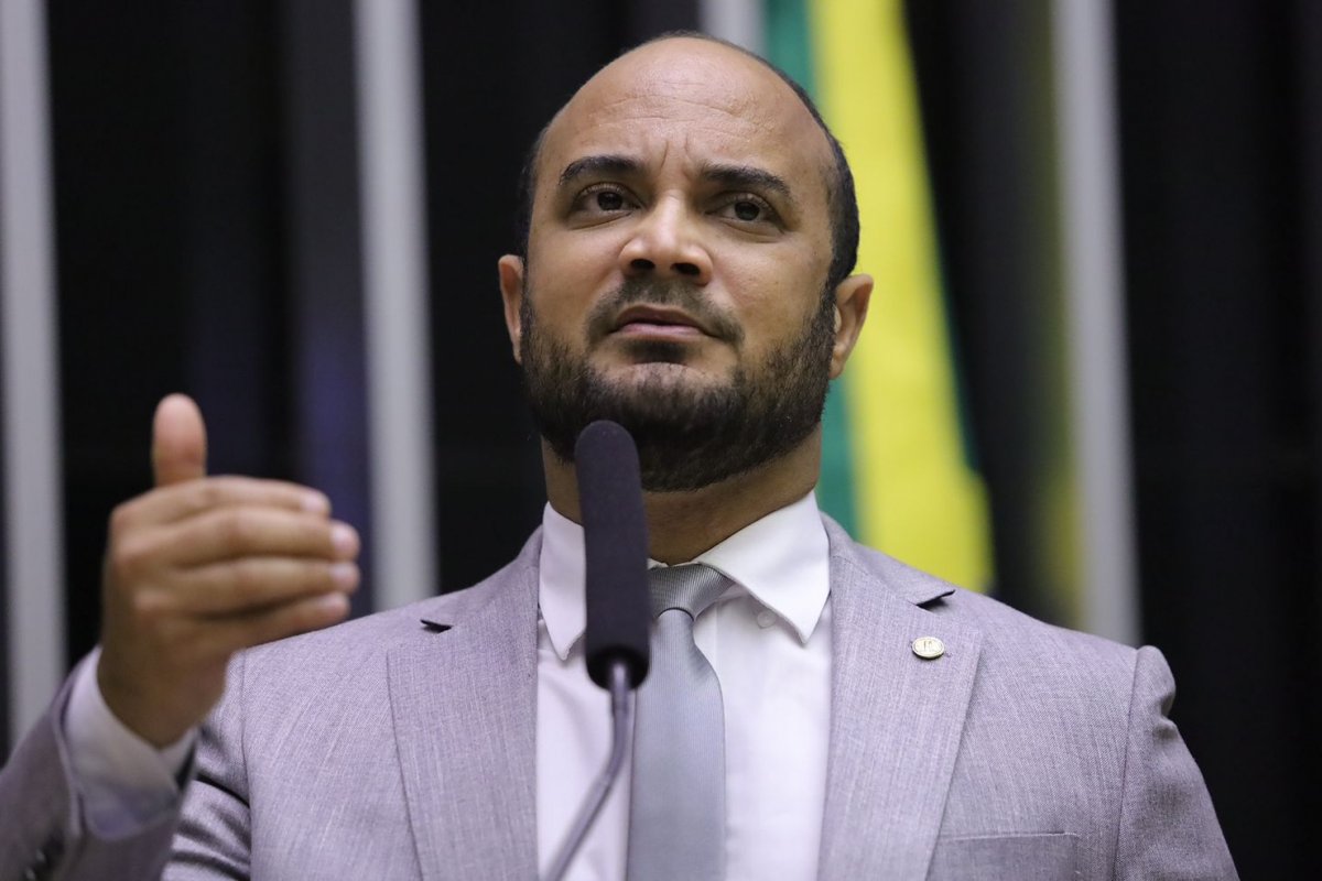 Capitão Alden denuncia coronel Paulo Coutinho ao MP-BA por abuso de poder e improbidade administrativa