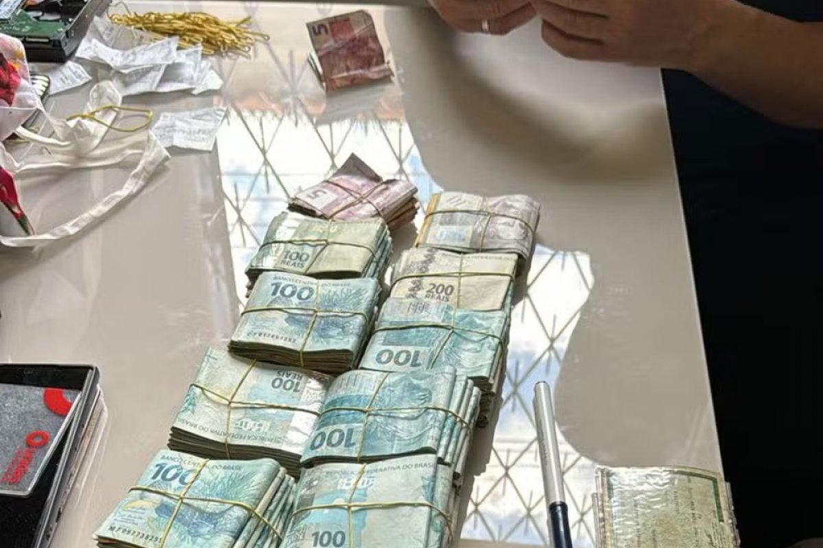 MP faz operação contra máfia das cantinas de presídios do Rio de Janeiro