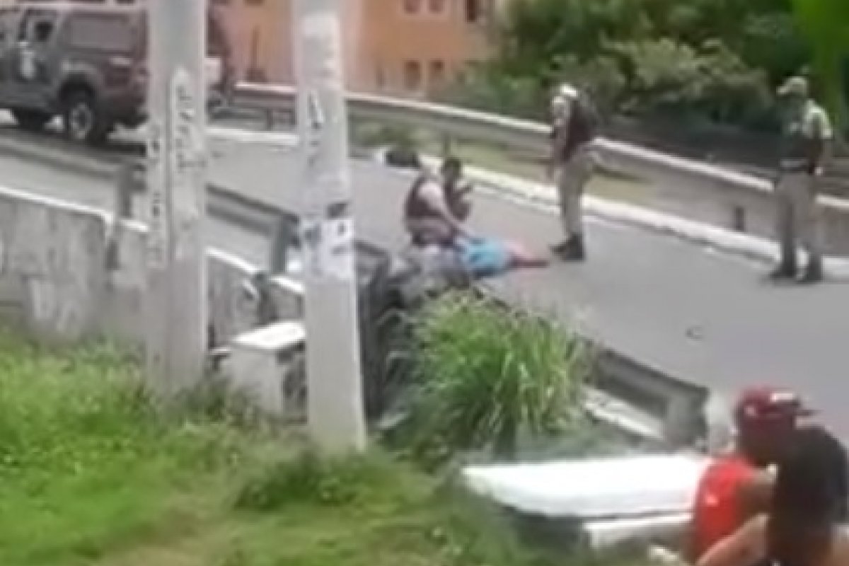 Grávida morre após ser atropelada durante perseguição policial no bairro do Imbuí, em Salvador