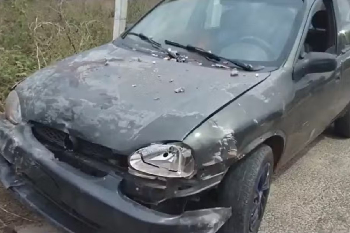 Homem preso por atropelar e matar filhos gêmeos na BA não tinha habilitação e alegou pane no carro, diz polícia