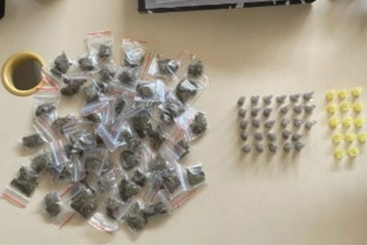 Polícia Militar prende suspeito de tráfico durante operação em Lauro de Freitas