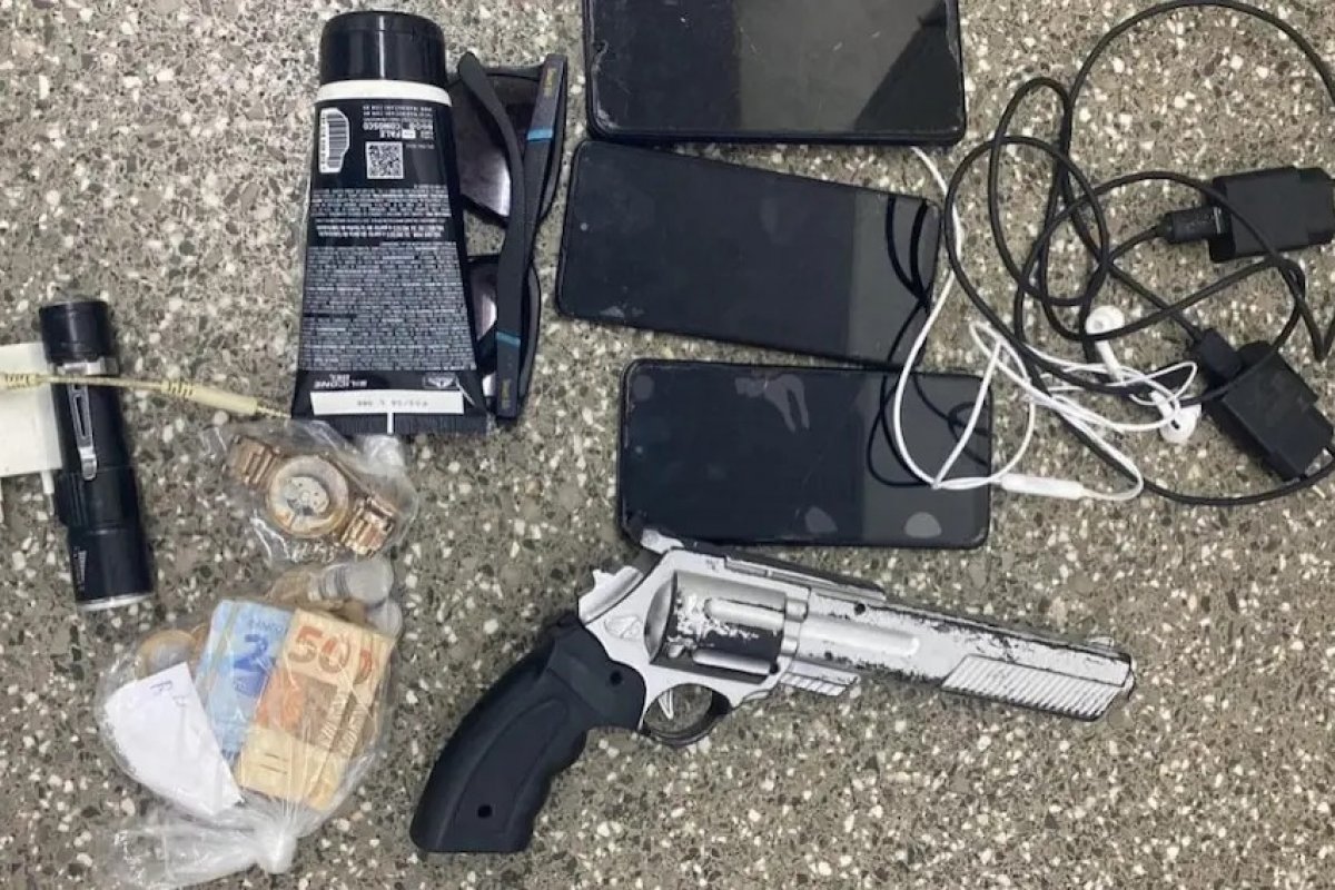 Motorista de aplicativo escapa de sequestro após alertar policiais militares em Salvador