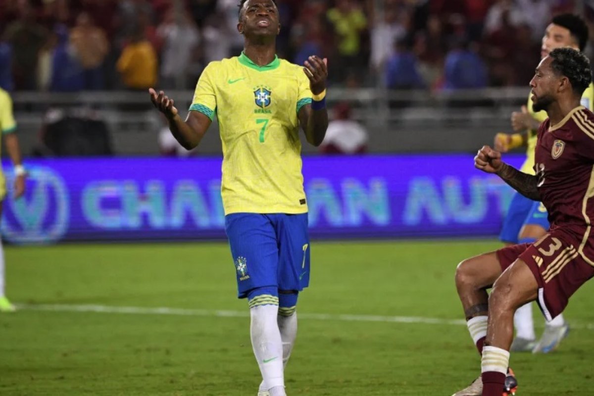 Vídeo: Vinicius Junior erra pênalti, e Brasil cede empate para Venezuela; veja o gol da Seleção