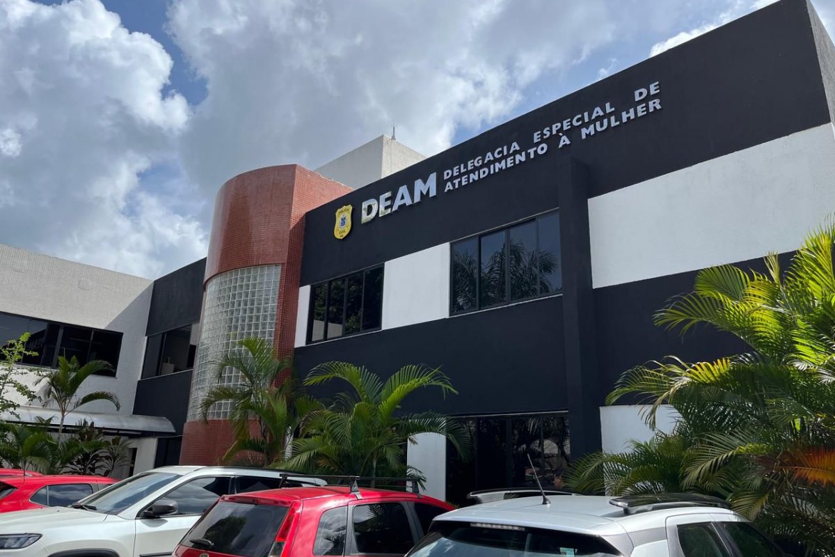 Homem esfaqueia companheira enquanto ela dormia em Salvador; suspeito teve prisão preventiva decretada pela Justiça