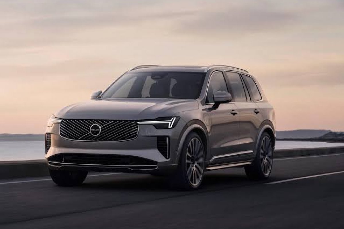 Volvo XC90 ficará em linha por “tempo indeterminado”, confirma marca