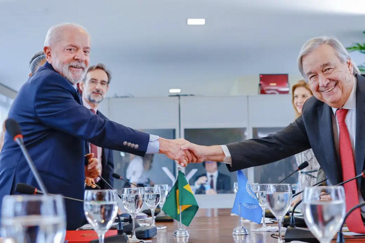 Lula tem reuniões bilaterais com 11 líderes globais neste domingo