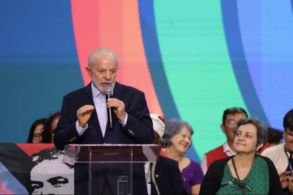 Não temos que xingar ninguém, diz Lula após ataque de Janja a Musk