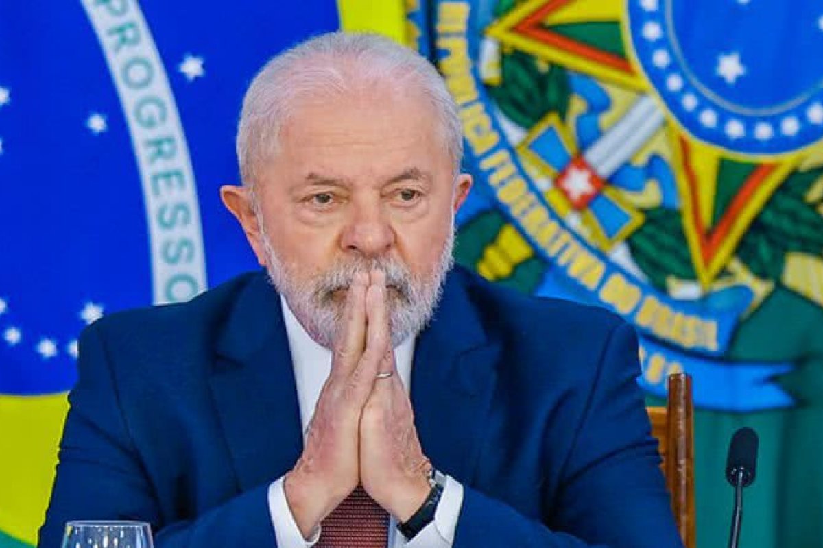 Carro da comitiva de Lula é roubado durante G20