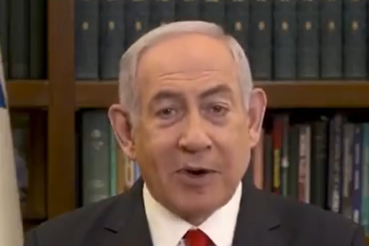 Três pessoas são presas após sinalizadores atingirem casa de Netanyahu