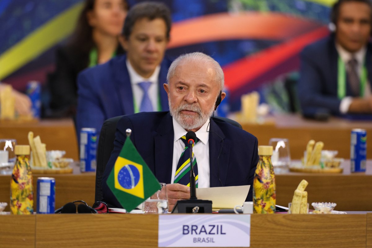 Na abertura da Cúpula do G20, Lula critica investimento em guerras e cobra ações de combate à fome