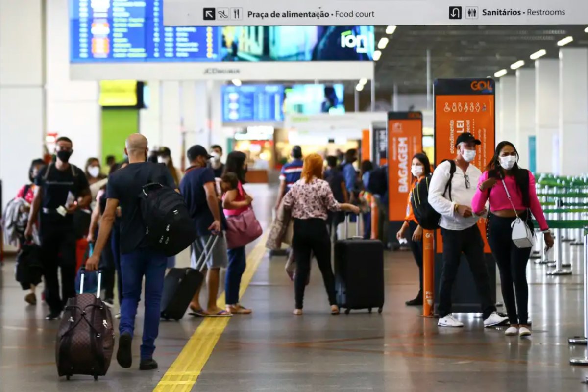 Aeroporto de Guarulhos transportou 3,8 milhões de passageiros no mês de outubro