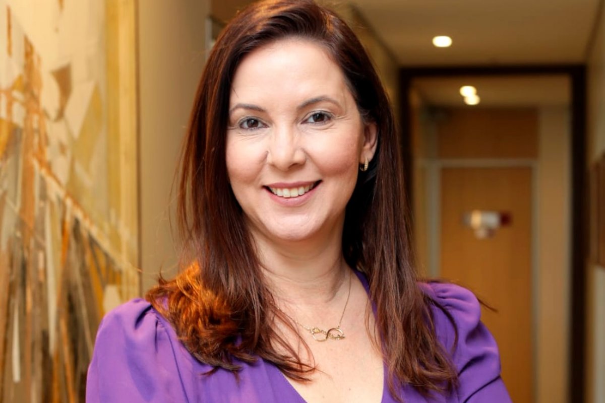 Daniela Borges é reeleita presidente da OAB-BA