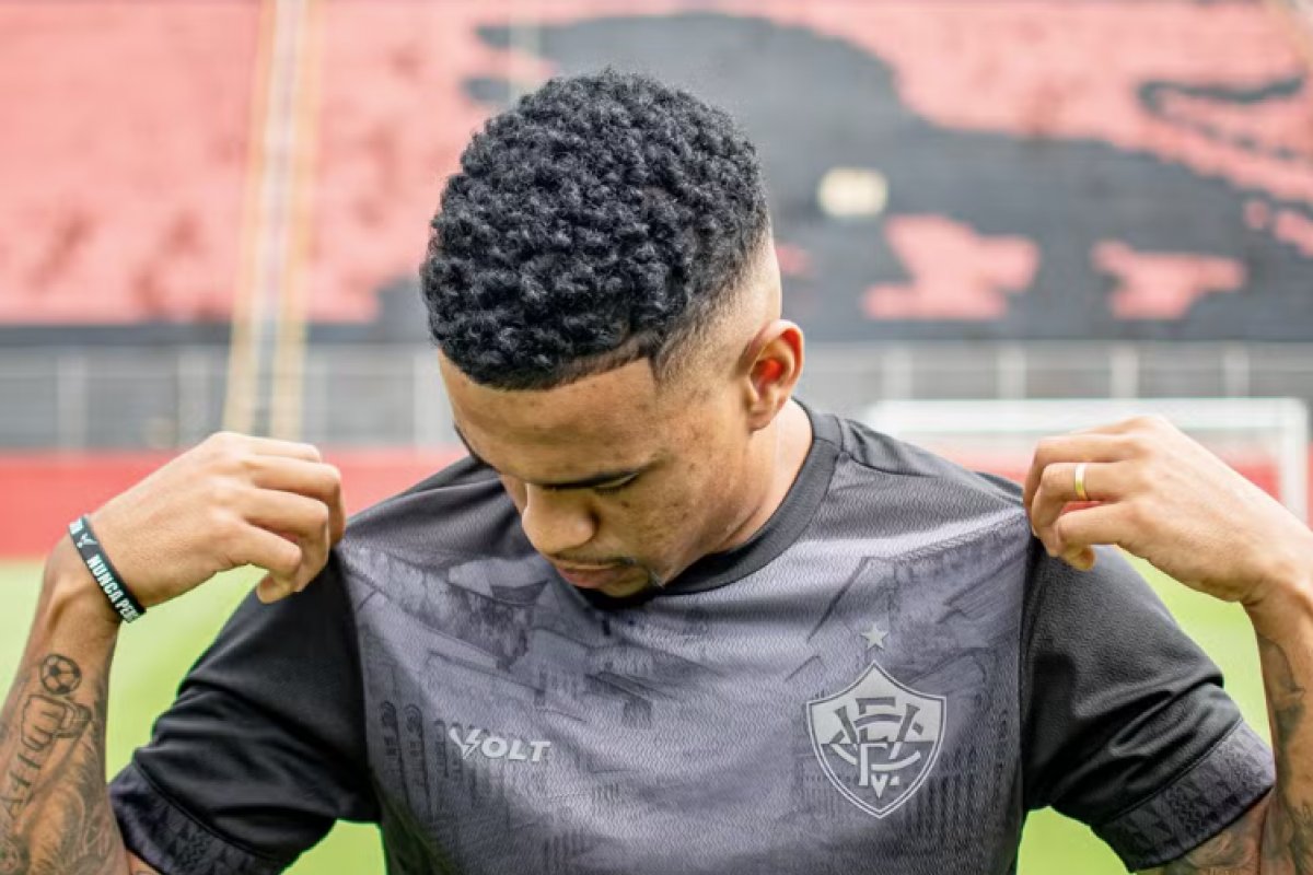 Vitória lança uniforme especial em homenagem ao Dia da Consciência Negra; confira modelo e preços