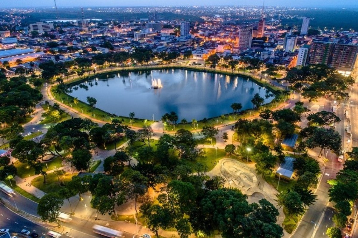 Capital brasileira ocupa 2° lugar nos destinos em alta para viagens em 2025; confira a lista