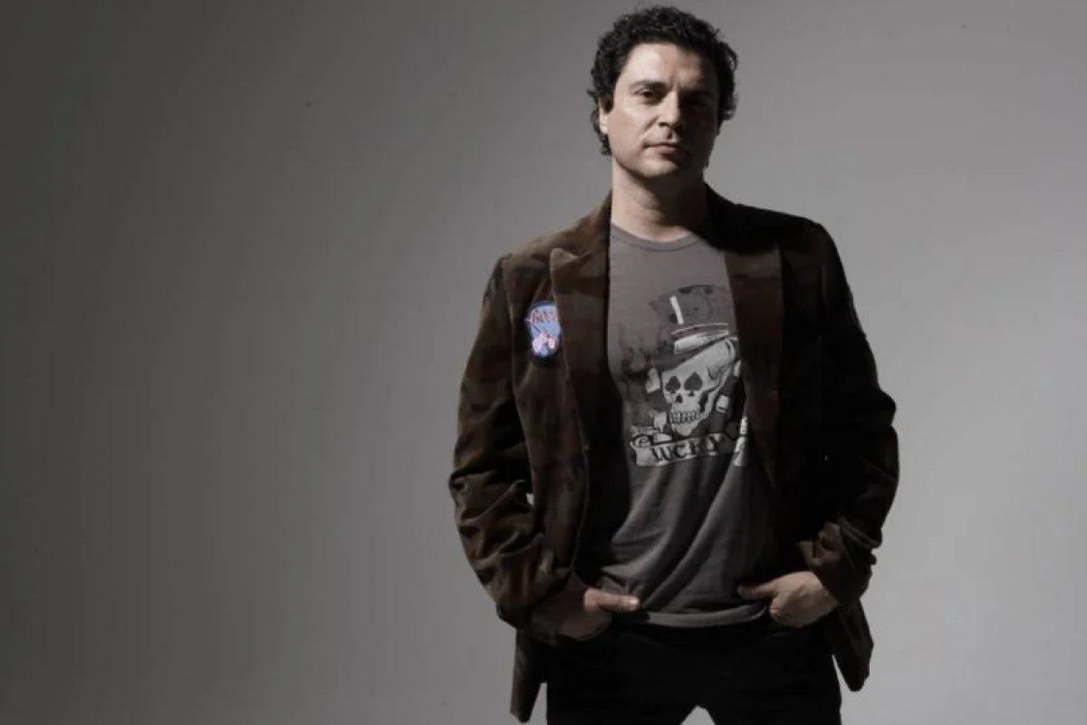 Frejat faz desabafo após ter som cortado em show de abertura de Lenny Kravitz