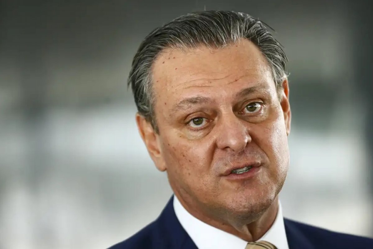 Carlos Fávaro demonstra apoio em boicote ao Carrefour; ministro diz ser "inadmissível" dizer que carne brasileira não tem segurança