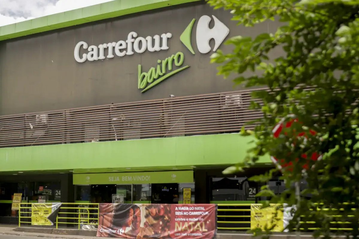 Carrefour pede desculpas aos produtores de carnes brasileiros após polêmica sobre normas