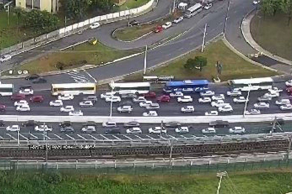 Boletim de trânsito: fique sabendo quais vias registram fluxo intenso e lentidão nessa terça-feira
