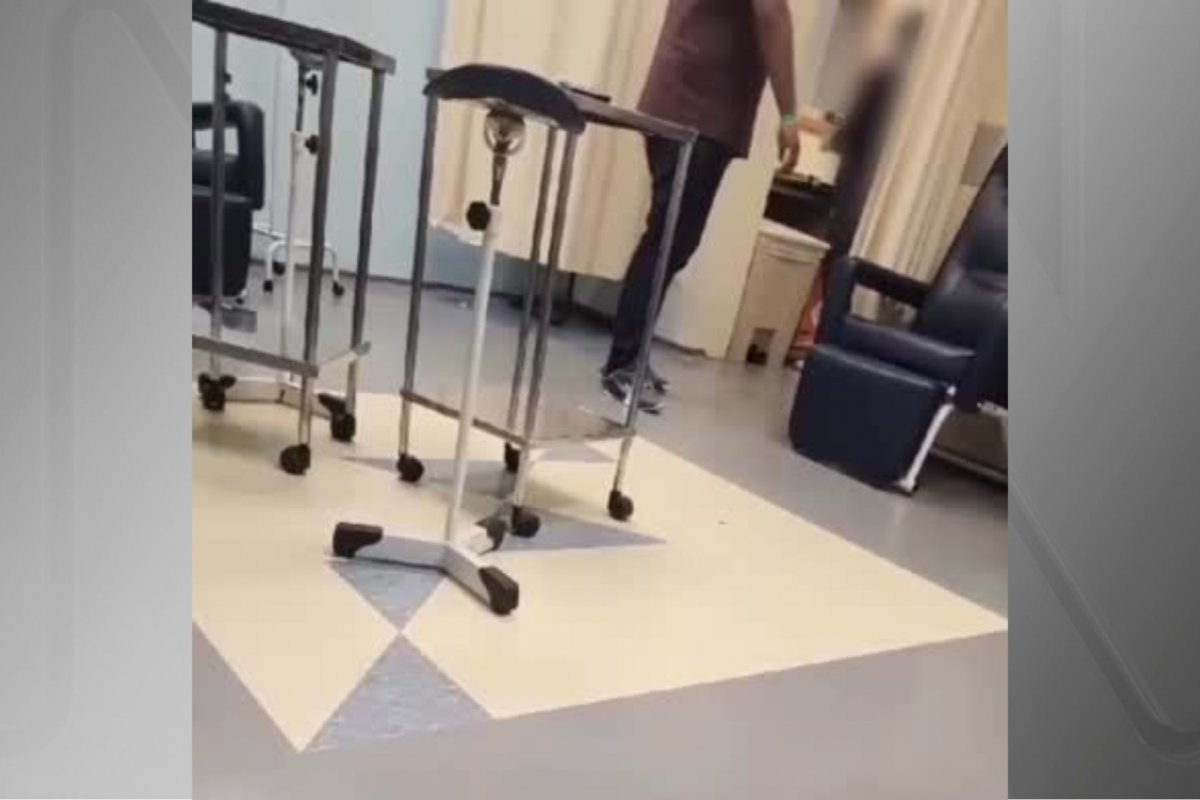 Vídeo: enfermeira leva chute de paciente em hospital de Santa Catarina