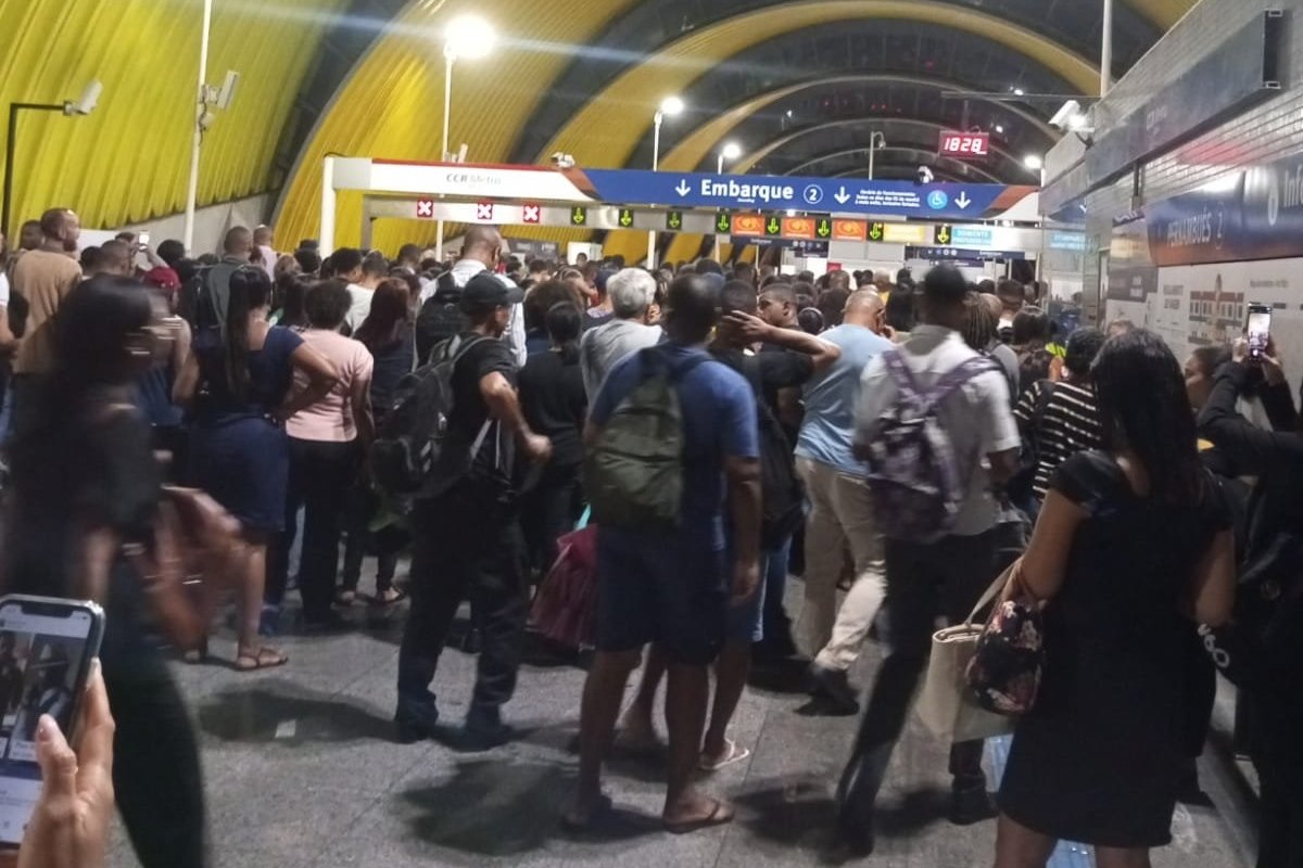 Chuvas em Salvador: Estação Pernambués registra lotação