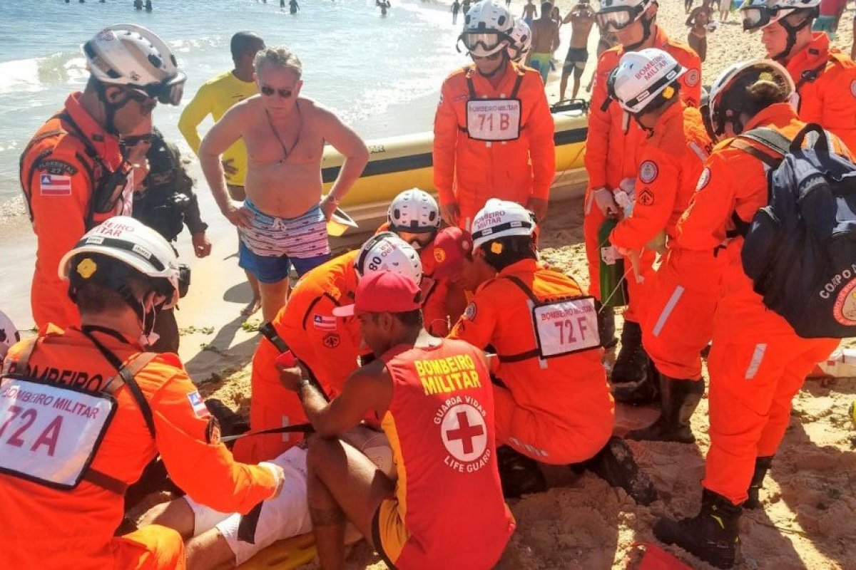 Quatro pessoas são baleadas e uma morre durante Festa de Iemanjá neste domingo (2)